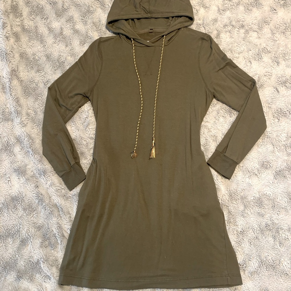 Lou & Grey Sweatshirt Dress